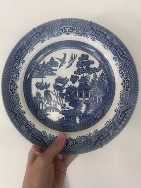 Vintage Churchill Blue Willow Decorative Plate England